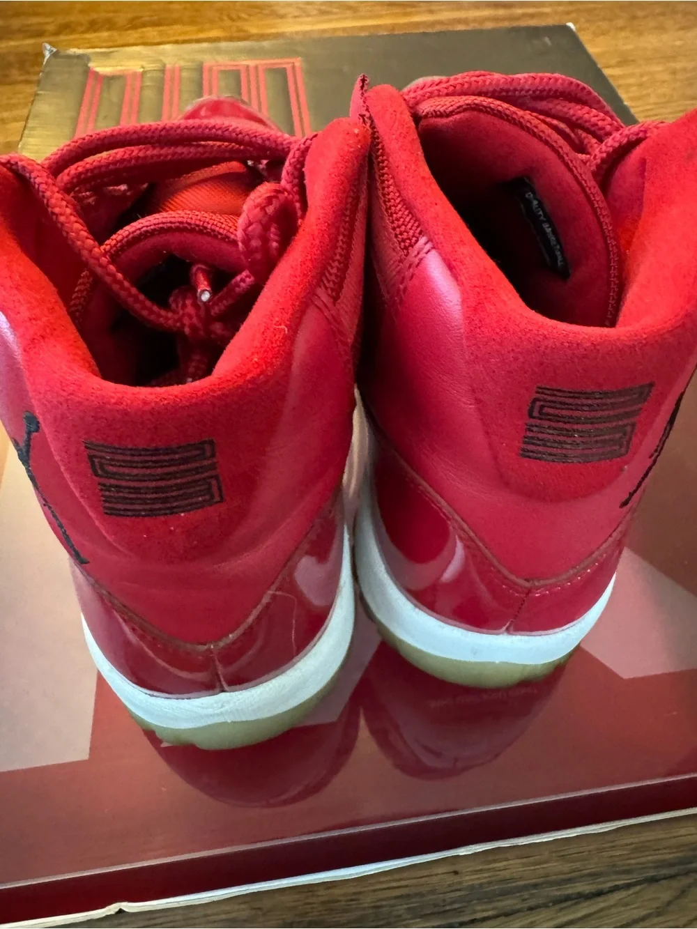 Jordan 11 Retro High Win Like '96 size 9